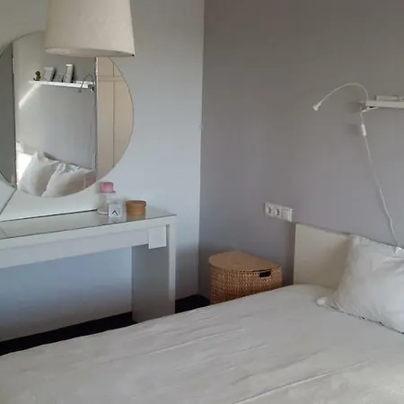 1 Schlafzimmer Seenahe 公寓 *